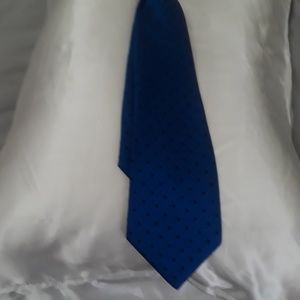 Men  tie